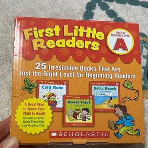 Scholastic First Little Readers Book Set - Red and Yellow